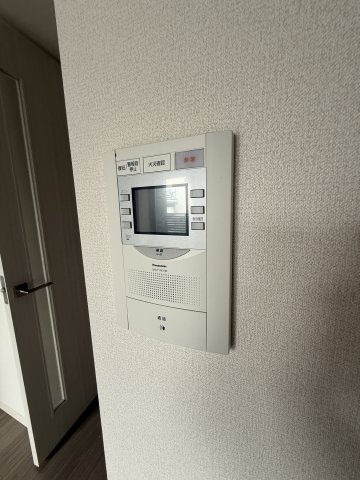 セキュリティ　※写真は同じマンションの違う部屋のものになります。反転タイプ