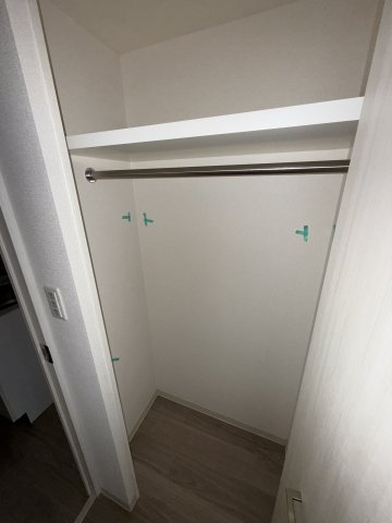 収納　※写真は同じマンションの違う部屋のものになります。反転タイプ