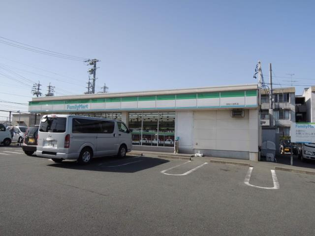 コンビニ　ファミリーマート（コンビニ）まで336m