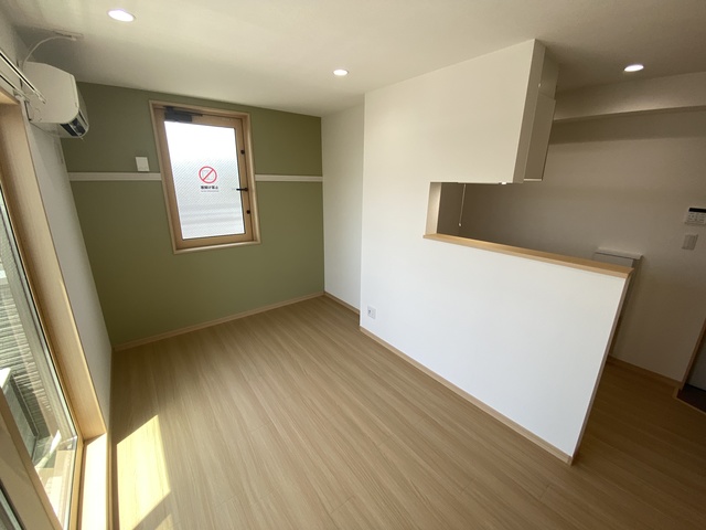 居室・リビング　日当たりの良いお部屋は気持ちが良いです。