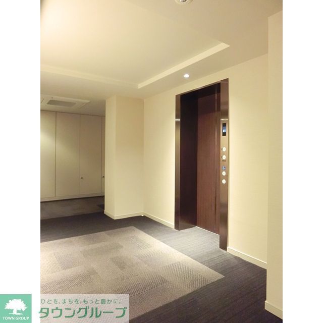 その他　エレベーターホール