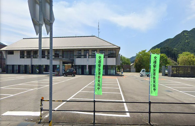 役所　丹波市 まちづくり部青垣支所（役所）まで276m