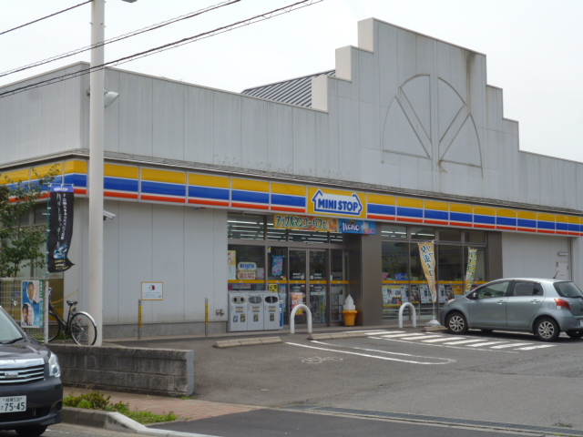 コンビニ　ミニストップ（コンビニ）まで255m
