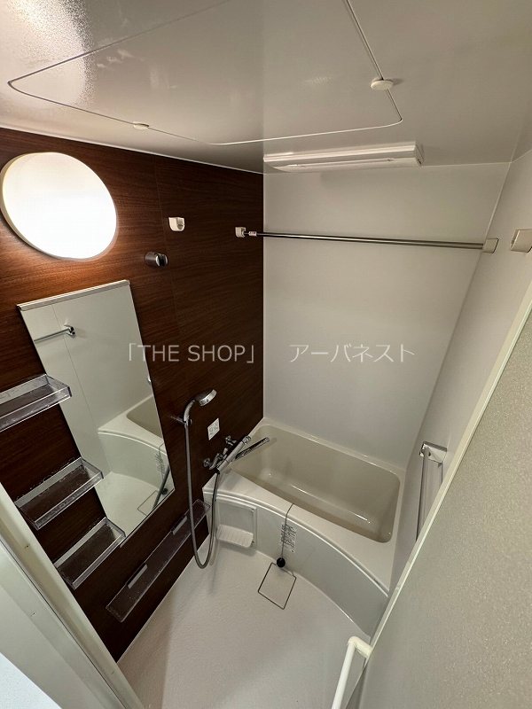 バス・シャワールーム　浴室乾燥機つき