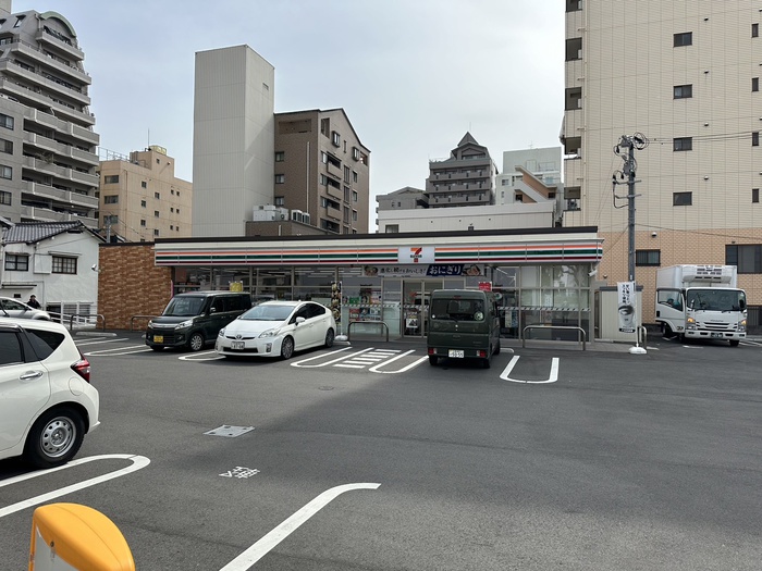 コンビニ　セブンイレブン広島舟入中町西店（コンビニ）まで163m