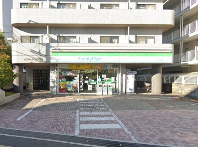 コンビニ　ファミリーマート　米田総持寺（コンビニ）まで496m