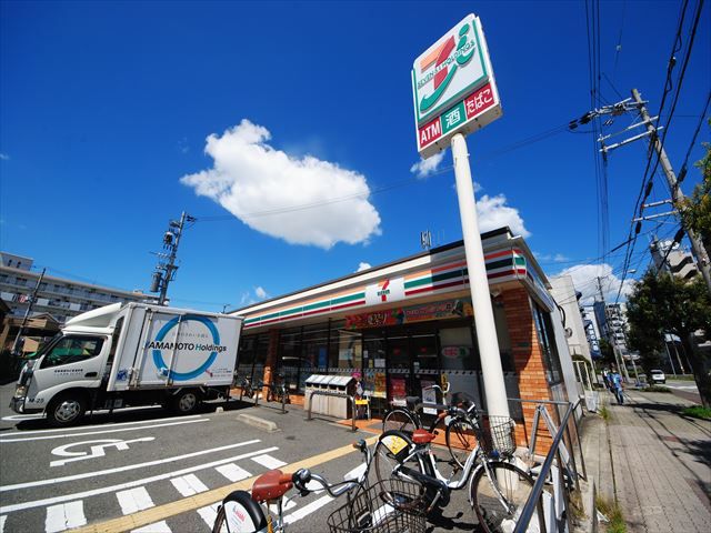 コンビニ　ダイチャリセブンイレブン大阪東三国２丁目店（コンビニ）まで614m