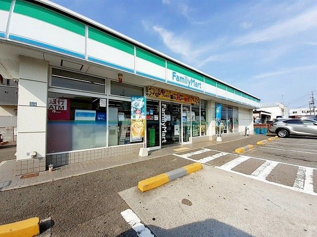 コンビニ　ファミリーマート白水店（コンビニ）まで190m