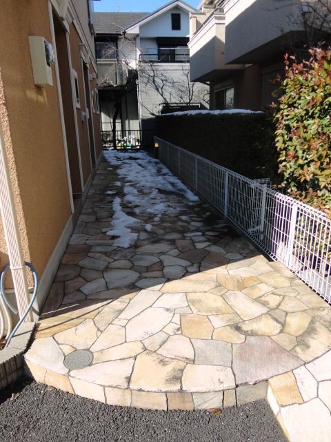 エントランス　明るい玄関側