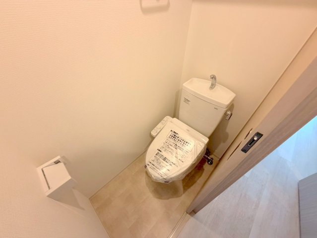 トイレ　綺麗なトイレにはウォシュレット標準装備です。