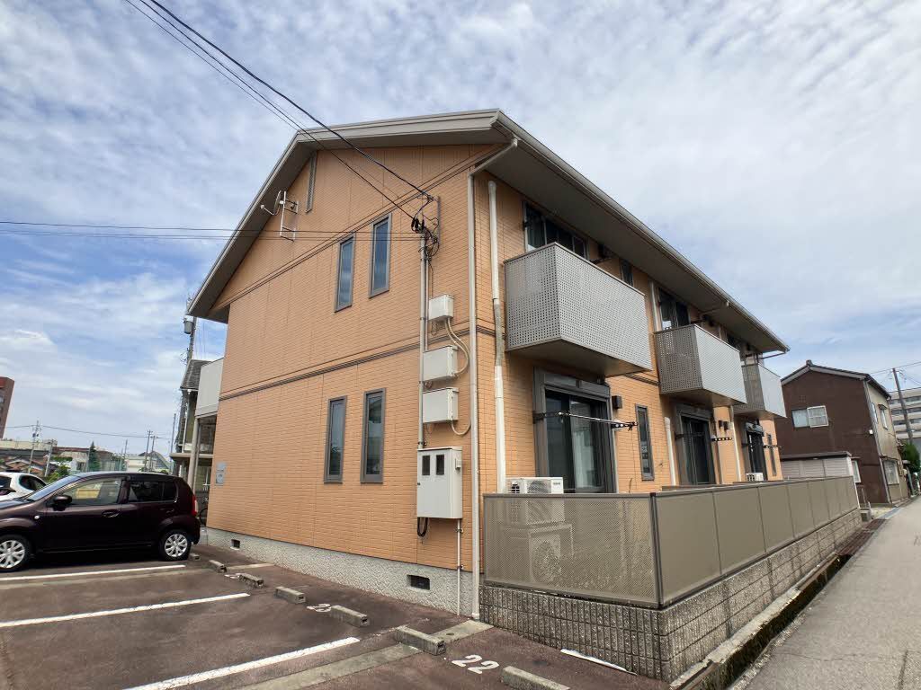 建物外観　Ｂ棟