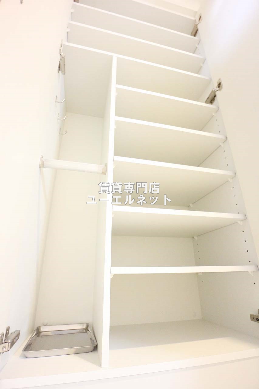 その他設備　収納力たっぷりのシューズボックスで玄関すっきり！