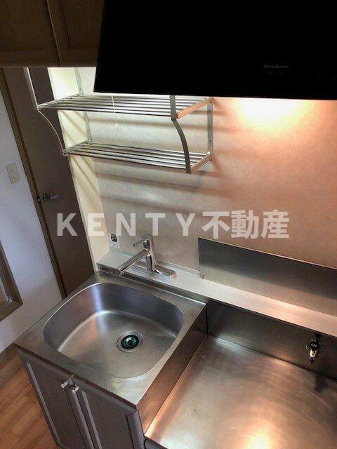キッチン　コンパクトなキッチンで掃除もラクラク