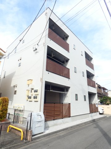 建物外観　全室角部屋、陽当り良好です！