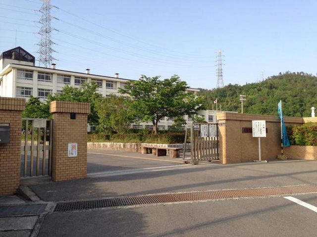 小学校　広島市立藤の木小学校（小学校）まで1503m