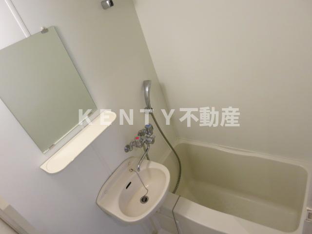 バス・シャワールーム　日々の疲れを癒すお風呂付です
