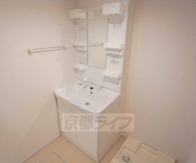 洗面設備　洗面台です。