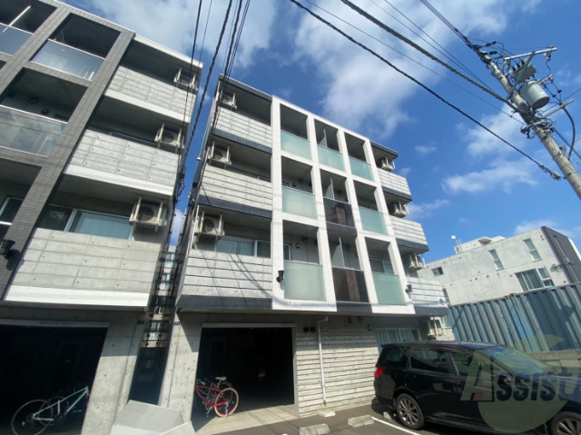 建物外観　札幌市中央区北３条西「カーサ北３条」
