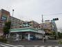コンビニ　ファミリーマート川口朝日店（コンビニ）まで98m
