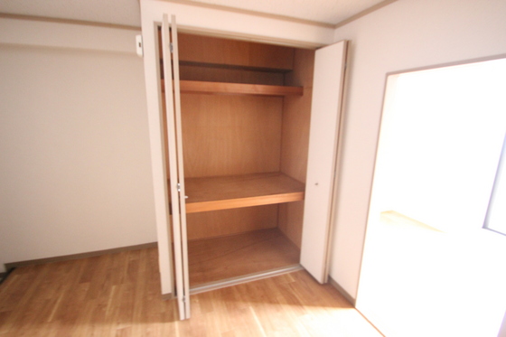 収納　※別部屋の写真です