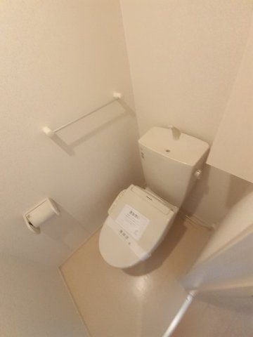 トイレ　シンプルで使いやすいトイレです