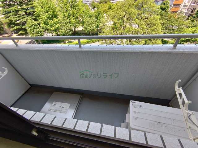 バルコニー　シャンベール若松町