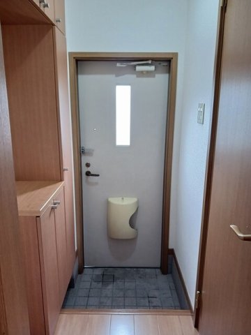 玄関　落ち着いた玄関です