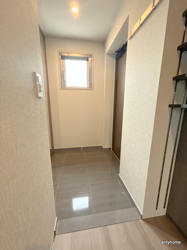 ファーストフィオーレ新町ファジスタの玄関写真
