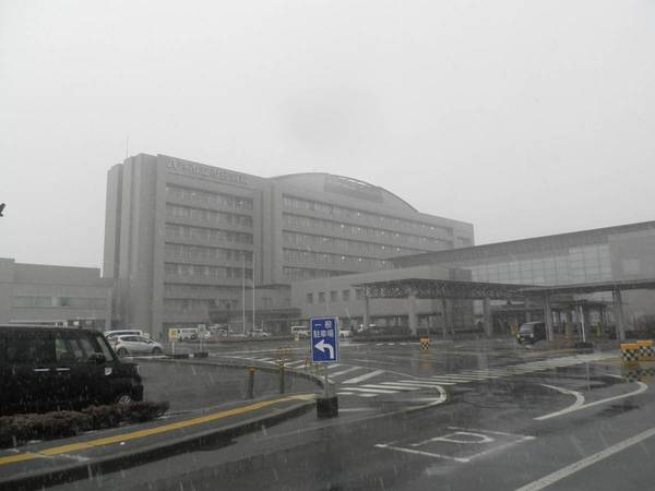 病院　八戸市民病院（病院）まで1200m