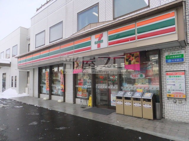 コンビニ　セブンイレブン札幌北6条店（コンビニ）まで247m