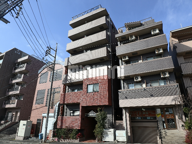 建物外観　中川駅徒歩３分！