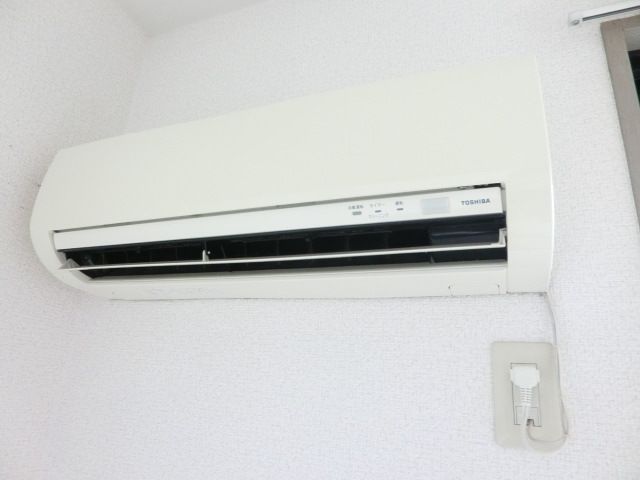 その他設備　嬉しいエアコン付きです。