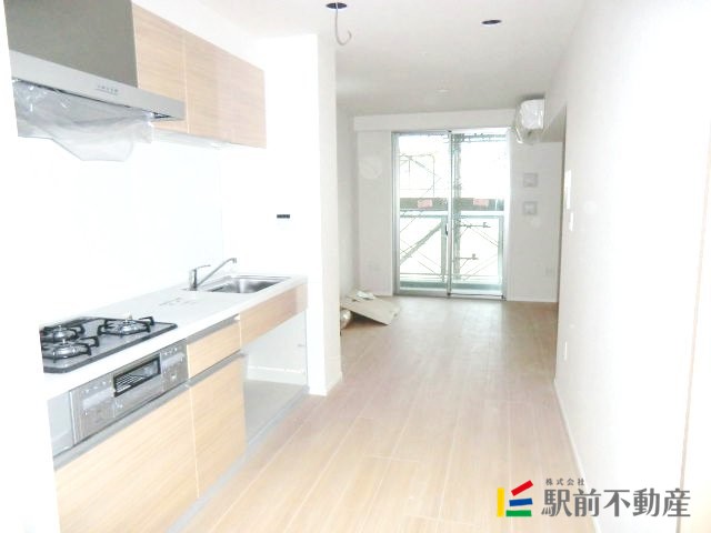 居室・リビング　お部屋のカラーはダークタイプ☆