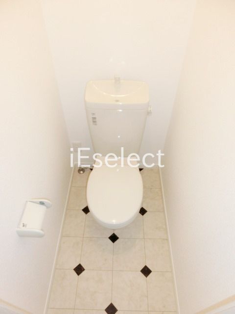 トイレ　シンプルなトイレです