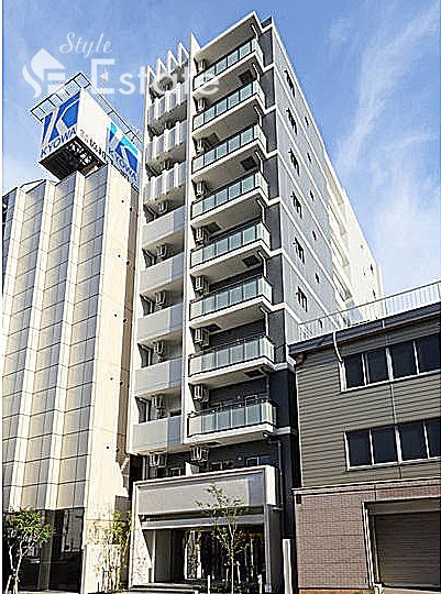 建物外観　オートロック　宅配ボックス　コンシェルジュ