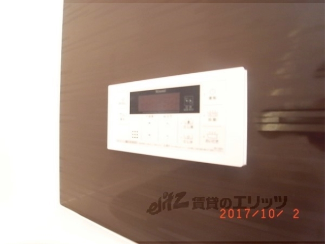 その他設備　給湯器リモコン