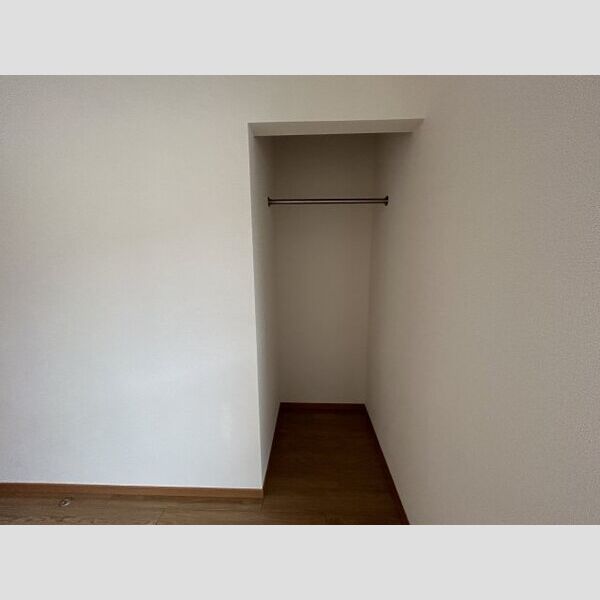収納　室内写真は別部屋の写真です。
