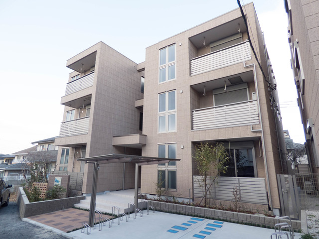 建物外観　耐震耐火旭化成ヘーベルメゾン　材木座海岸まで約５００ｍ
