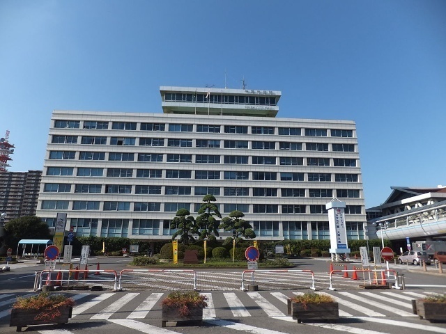 役所　千葉市役所（役所）まで723m