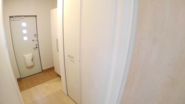 玄関　※反転タイプのお部屋