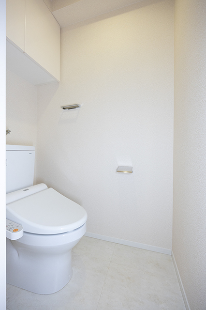 トイレ　※写真は同タイプ住戸です。