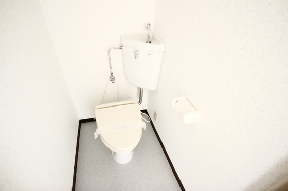トイレ　※別部屋の写真です