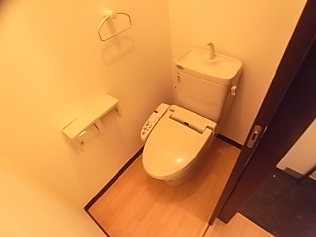 トイレ　ウォシュレット