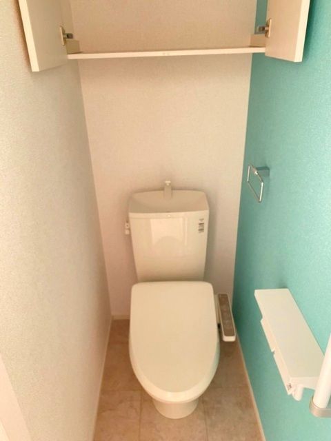 トイレ　ウォシュレット付きトイレです