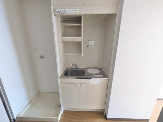 キッチン　※別部屋の写真です