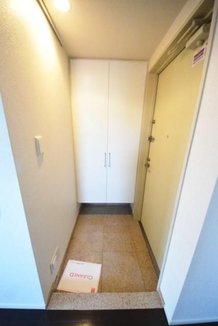 玄関　★たっぷり収納★