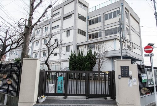 小学校　墨田区立曳舟小学校（小学校）まで413m