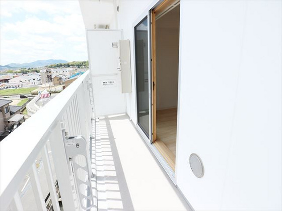 バルコニー　※別部屋の写真です