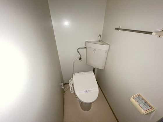 トイレ　※別部屋の写真です