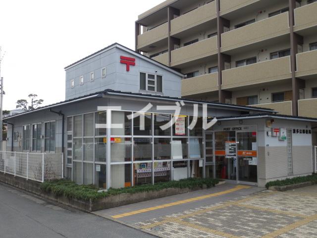 郵便局　波多江郵便局（郵便局）まで438m
